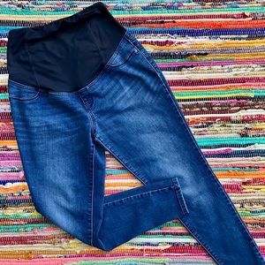 Isabel Maternity ~ Medium wash jeggings